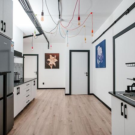 68 Hostel Бишкек Экстерьер фото