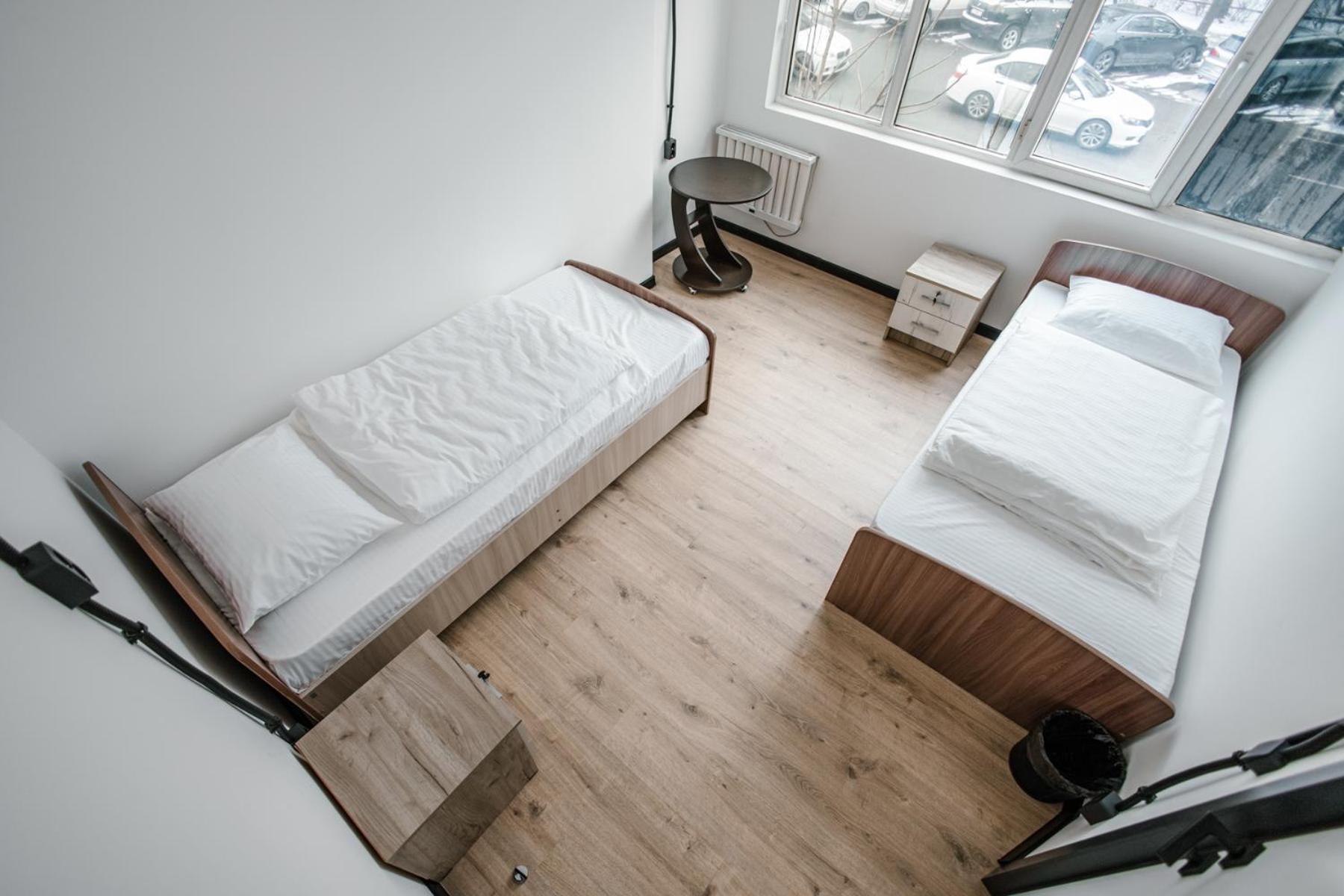 68 Hostel Бишкек Экстерьер фото