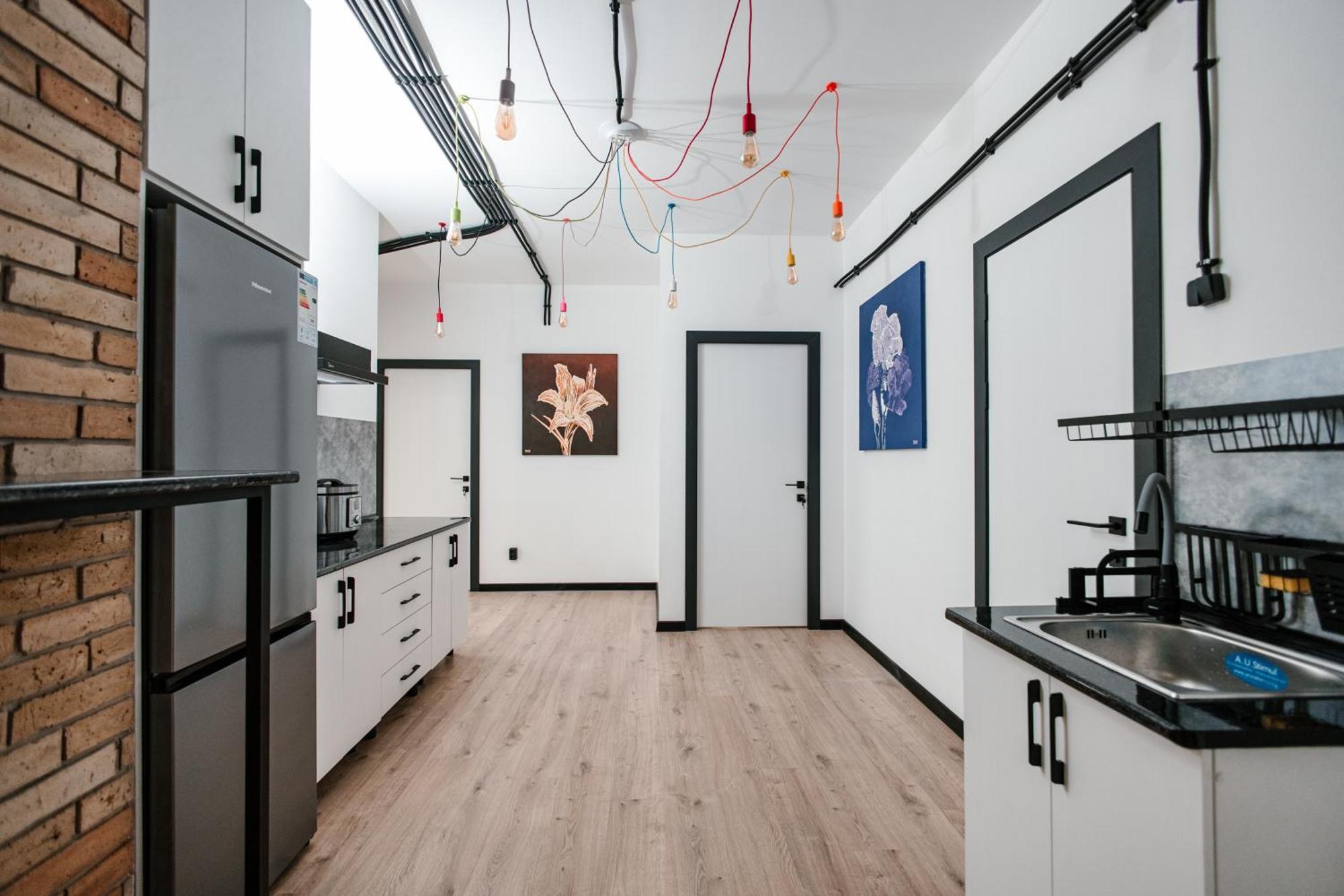 68 Hostel Бишкек Экстерьер фото
